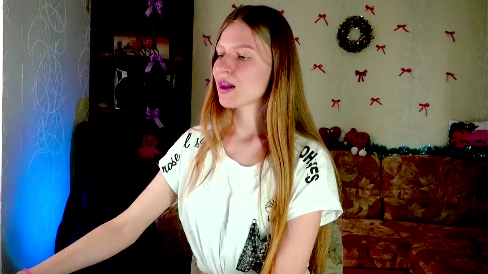 Gallery image thumbnail from Luna_evan's myfreecams stream on, 01/27/2026, 11:52 image 7 of 20