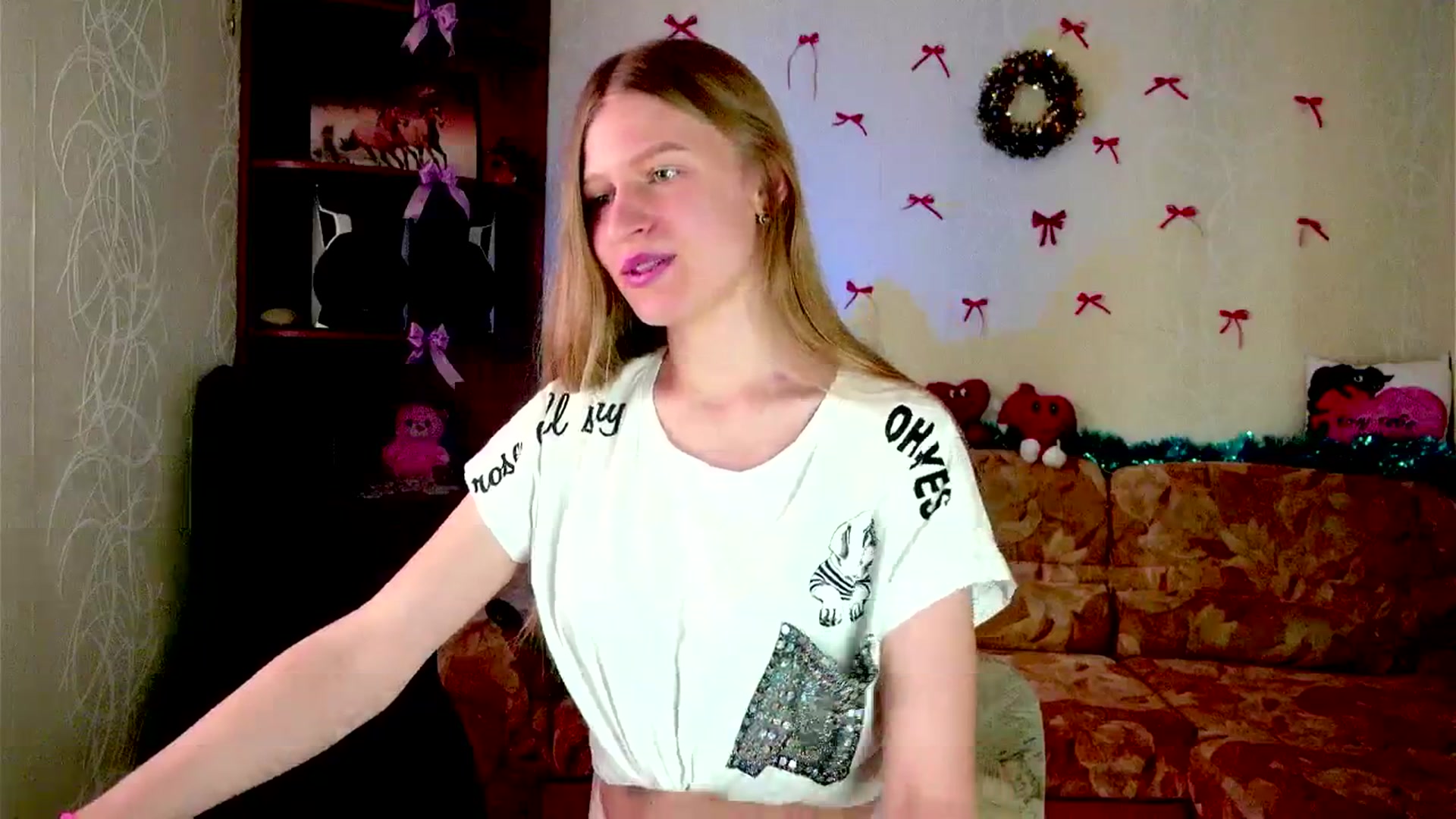 Gallery image thumbnail from Luna_evan's myfreecams stream on, 01/27/2026, 11:52 image 2 of 20