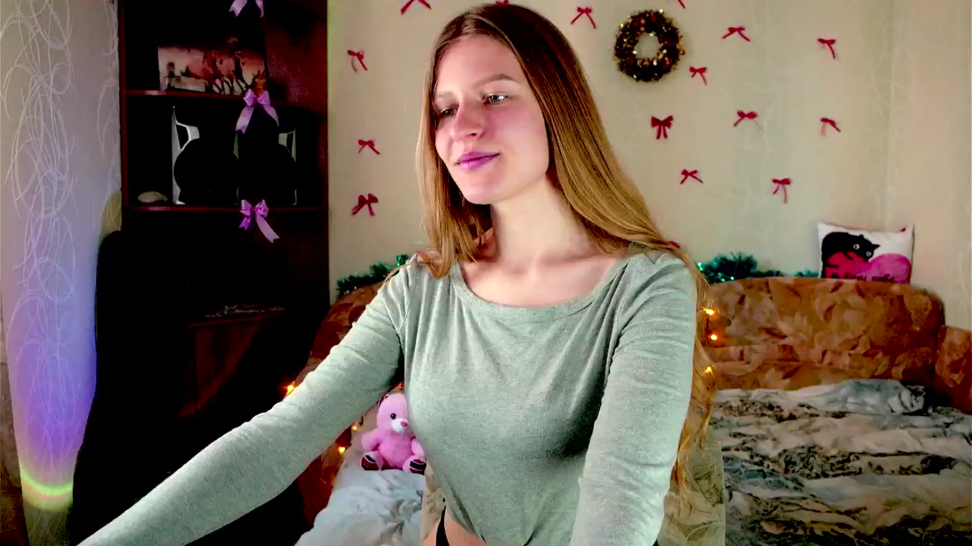Gallery image thumbnail from Luna_evan's myfreecams stream on, 02/02/2026, 11:35 image 2 of 20