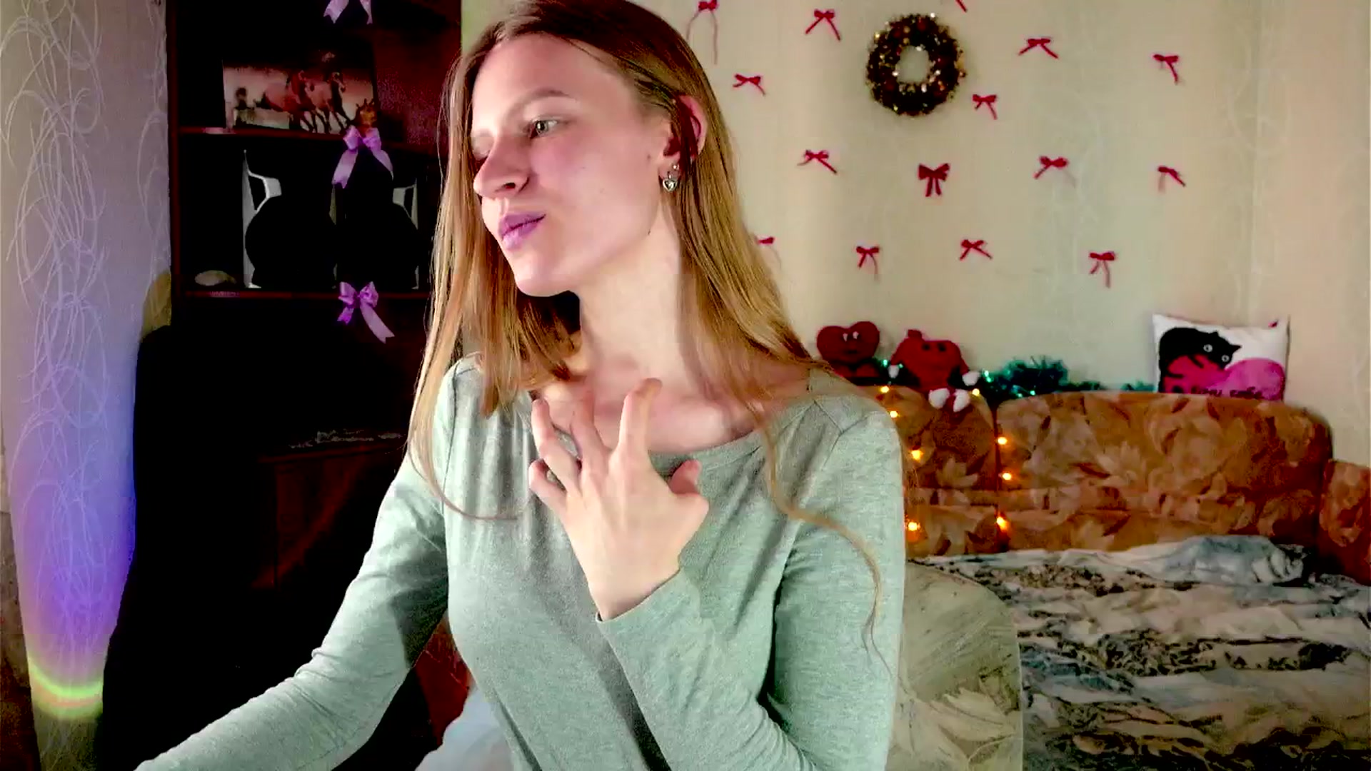 Gallery image thumbnail from Luna_evan's myfreecams stream on, 02/02/2026, 11:35 image 5 of 20