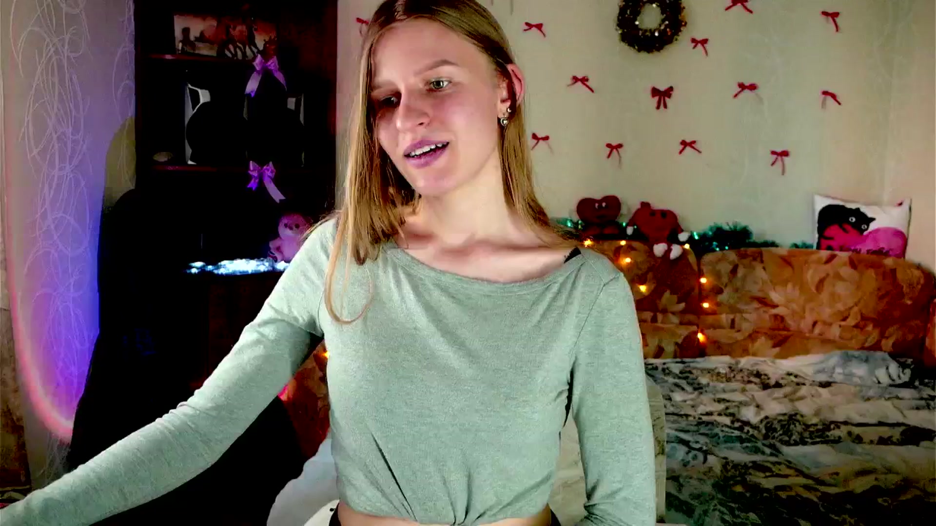 Gallery image thumbnail from Luna_evan's myfreecams stream on, 02/02/2026, 12:56 image 15 of 20