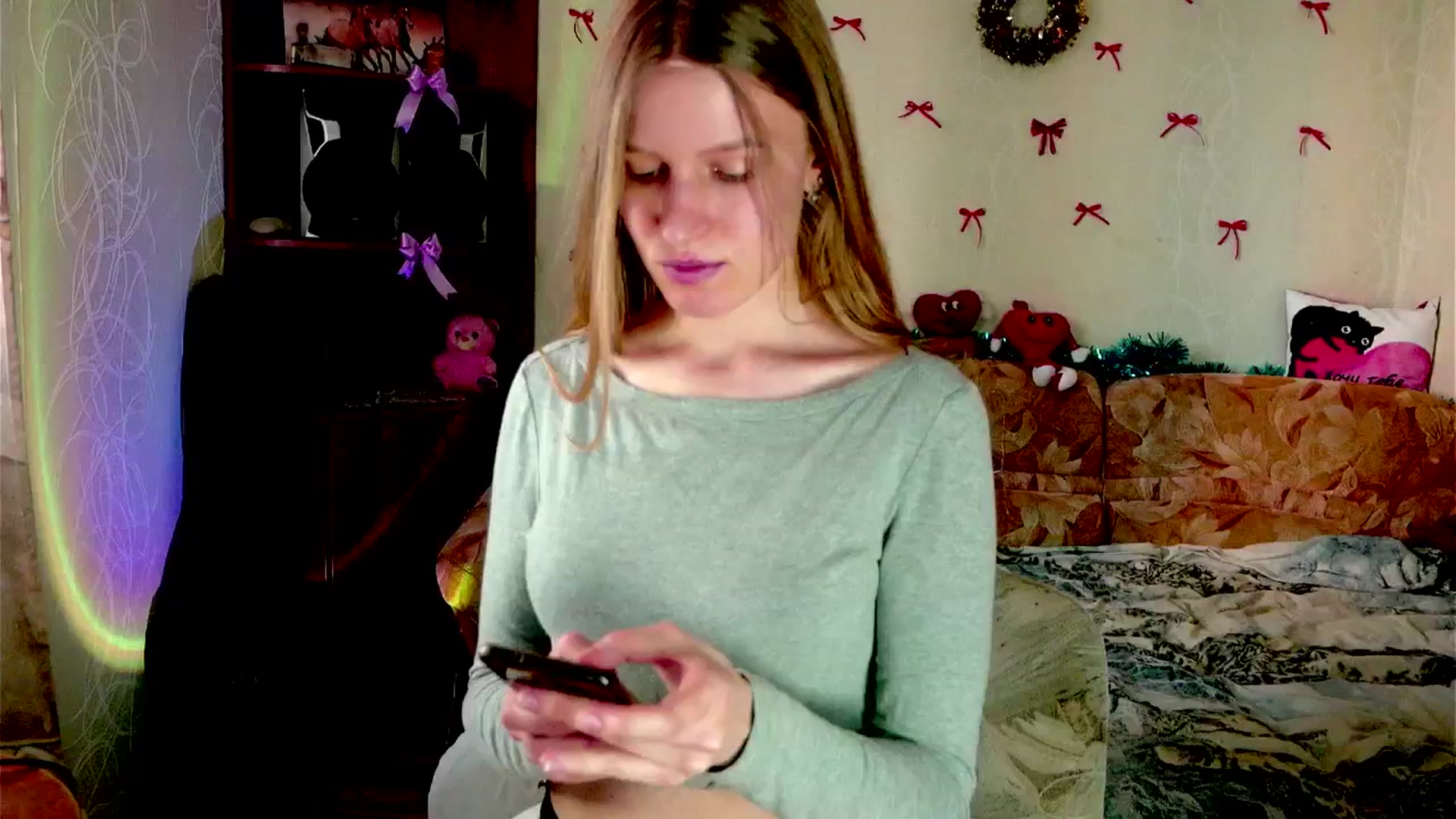 Gallery image thumbnail from Luna_evan's myfreecams stream on, 02/02/2026, 12:56 image 1 of 20