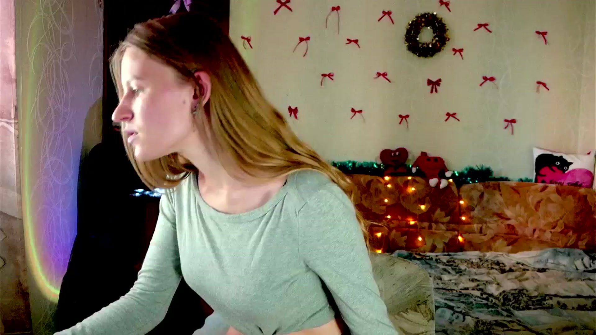 Gallery image thumbnail from Luna_evan's myfreecams stream on, 02/02/2026, 12:56 image 9 of 20