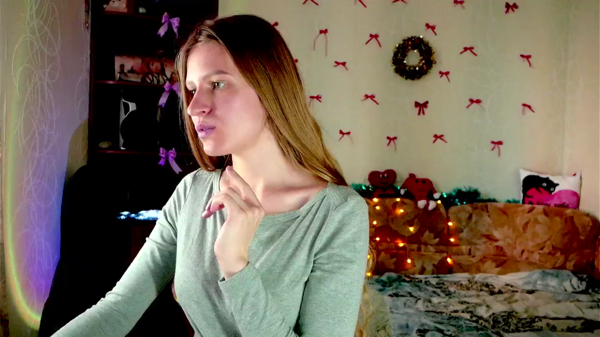 Gallery image thumbnail from Luna_evan's myfreecams stream on, 02/02/2026, 12:56 image 7 of 20