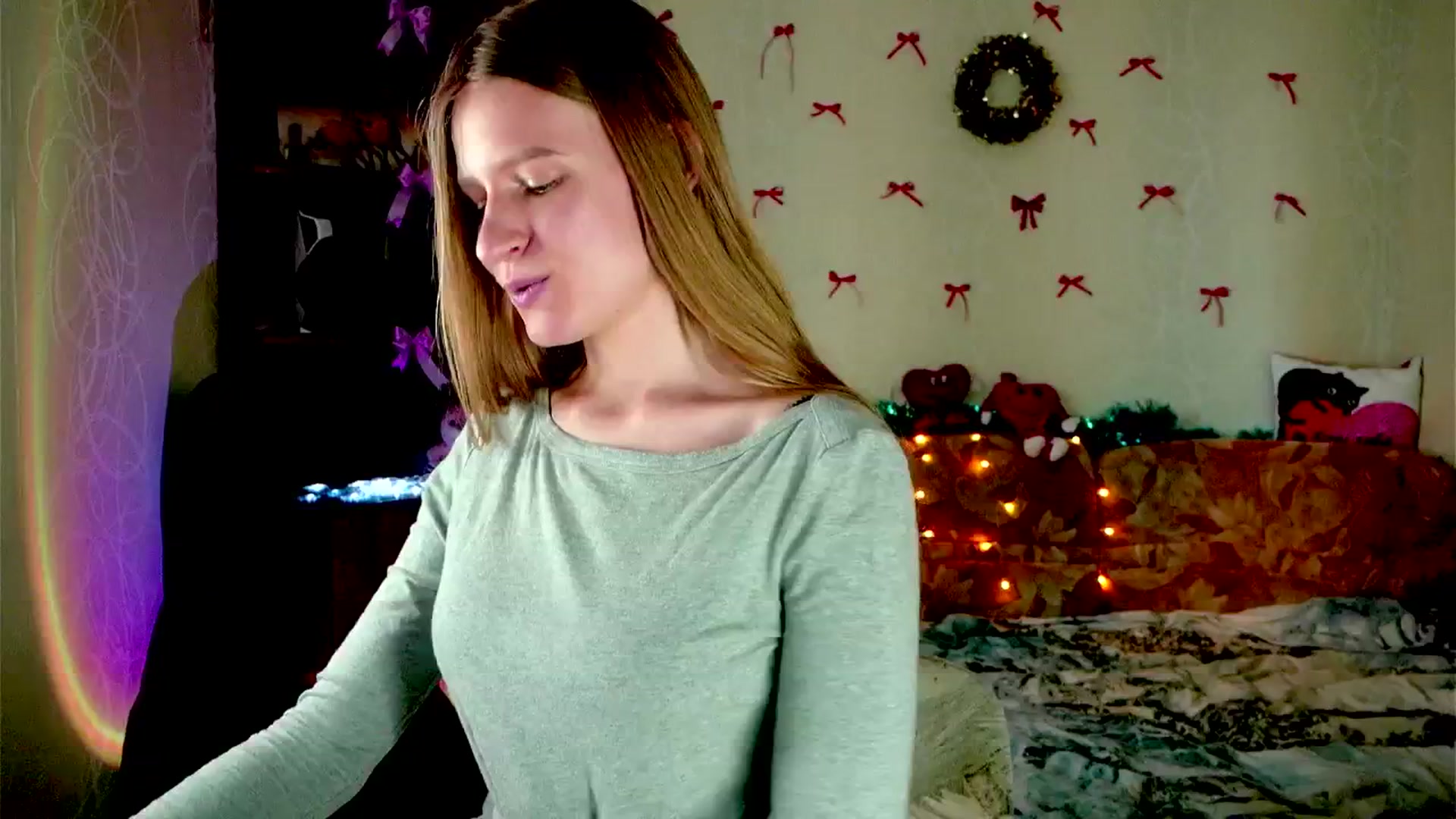 Gallery image thumbnail from Luna_evan's myfreecams stream on, 02/02/2026, 13:32 image 13 of 20