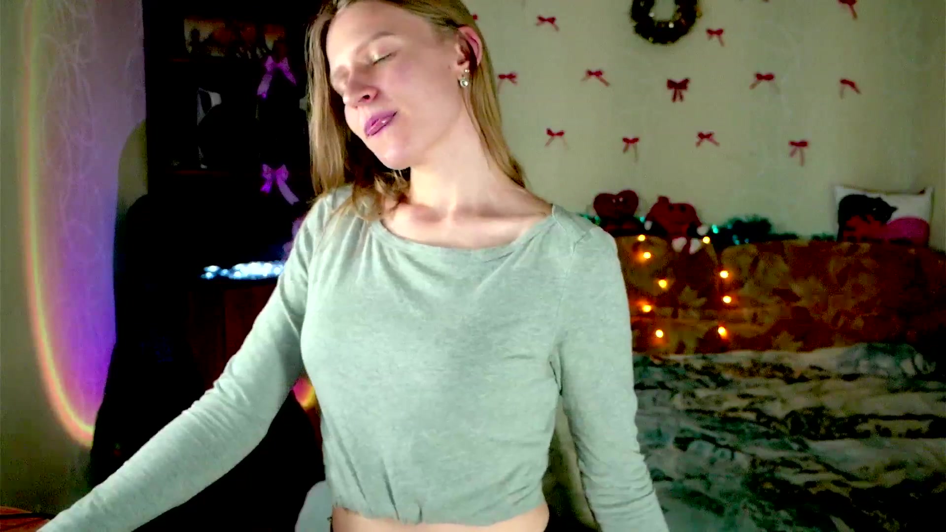 Gallery image thumbnail from Luna_evan's myfreecams stream on, 02/02/2026, 14:31 image 12 of 20