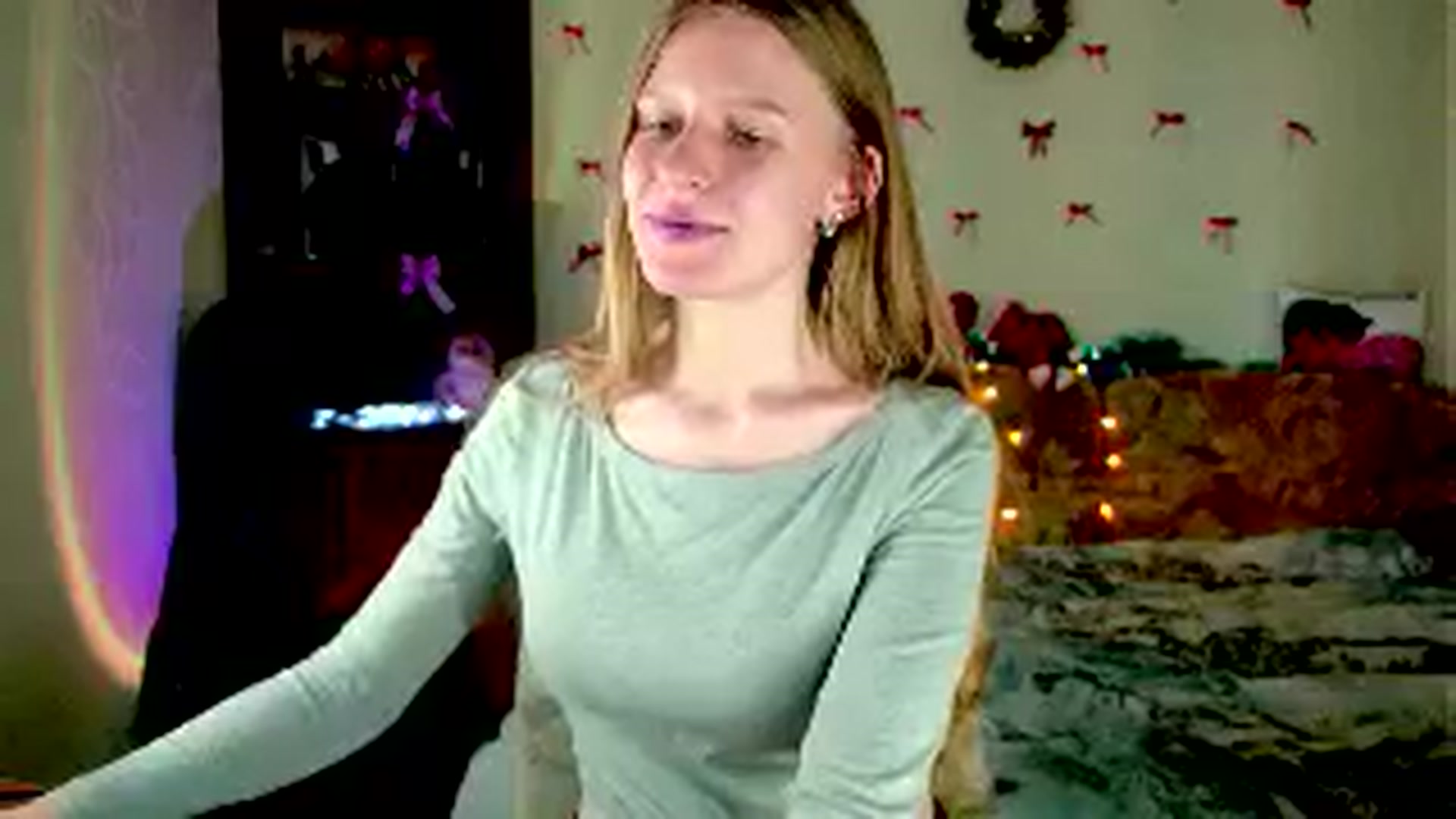 Gallery image thumbnail from Luna_evan's myfreecams stream on, 02/02/2026, 14:31 image 10 of 20