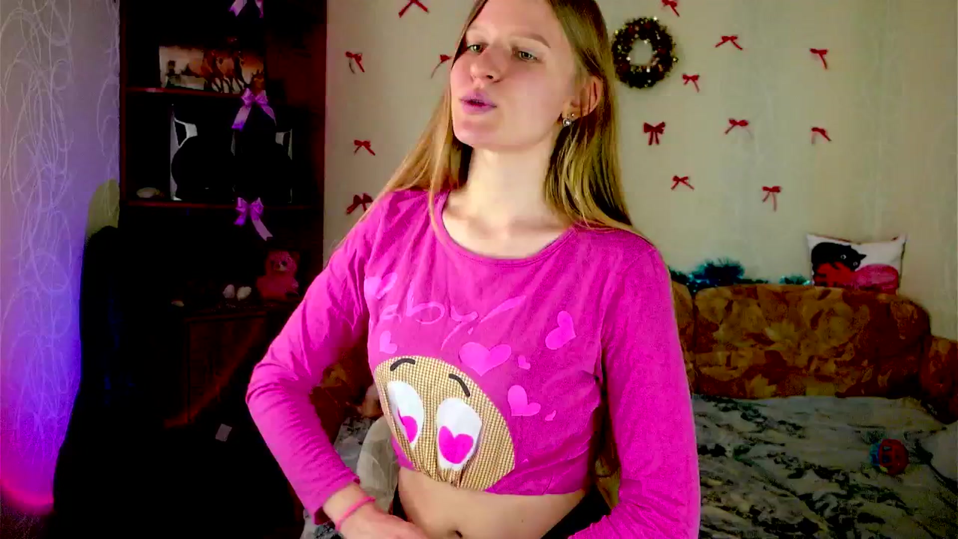 Gallery image thumbnail from Luna_evan's myfreecams stream on, 02/03/2026, 12:01 image 6 of 20