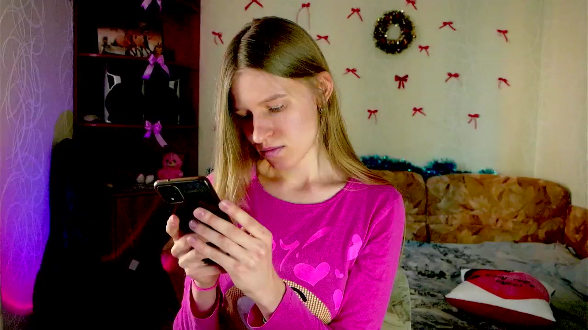 Gallery image thumbnail from Luna_evan's myfreecams stream on, 02/03/2026, 12:01 image 20 of 20