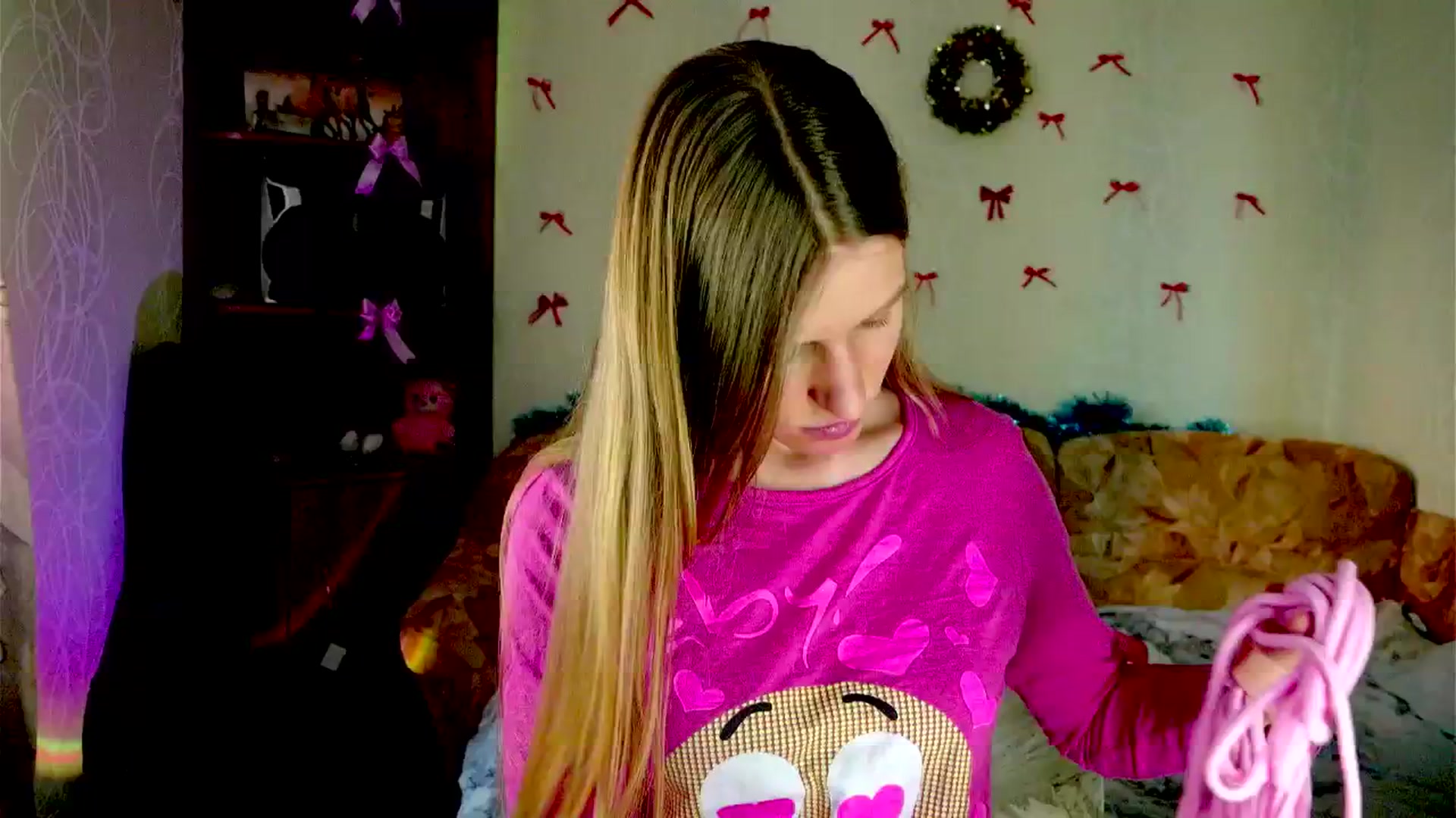 Gallery image thumbnail from Luna_evan's myfreecams stream on, 02/03/2026, 13:30 image 13 of 20
