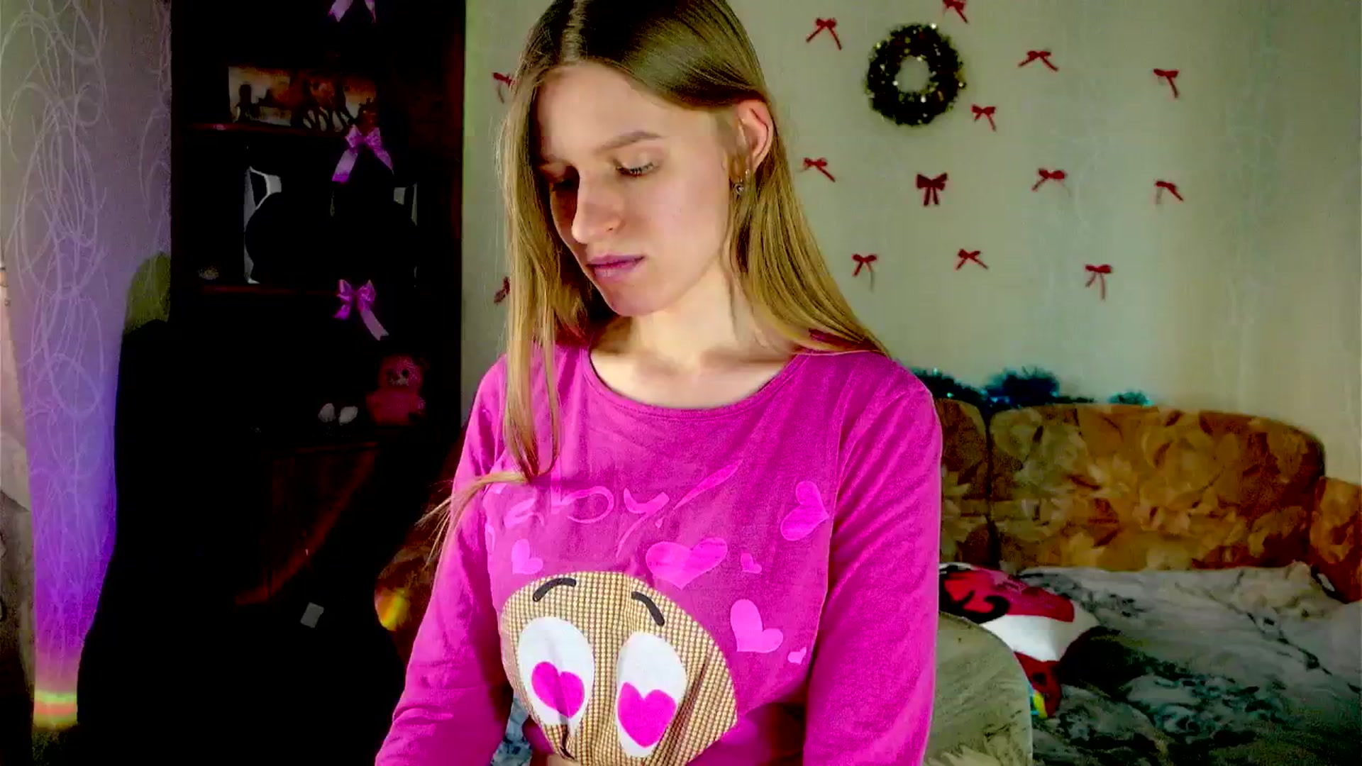 Gallery image thumbnail from Luna_evan's myfreecams stream on, 02/03/2026, 13:30 image 14 of 20