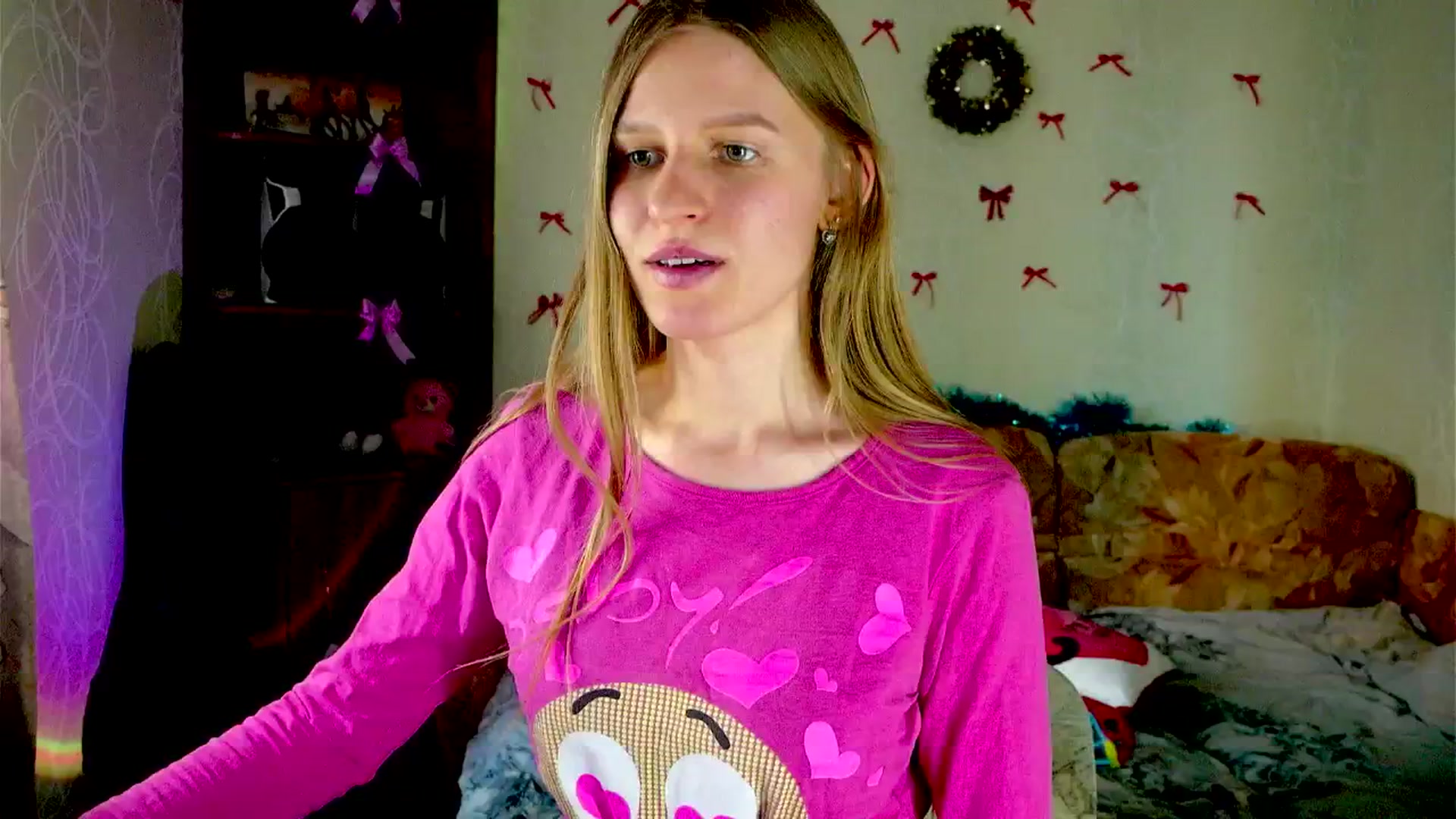 Gallery image thumbnail from Luna_evan's myfreecams stream on, 02/03/2026, 13:30 image 18 of 20