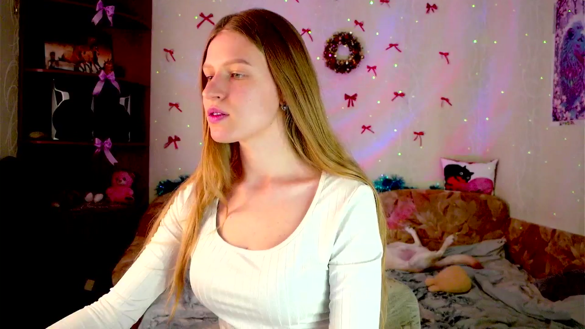 Gallery image thumbnail from Luna_evan's myfreecams stream on, 02/05/2026, 09:52 image 4 of 20