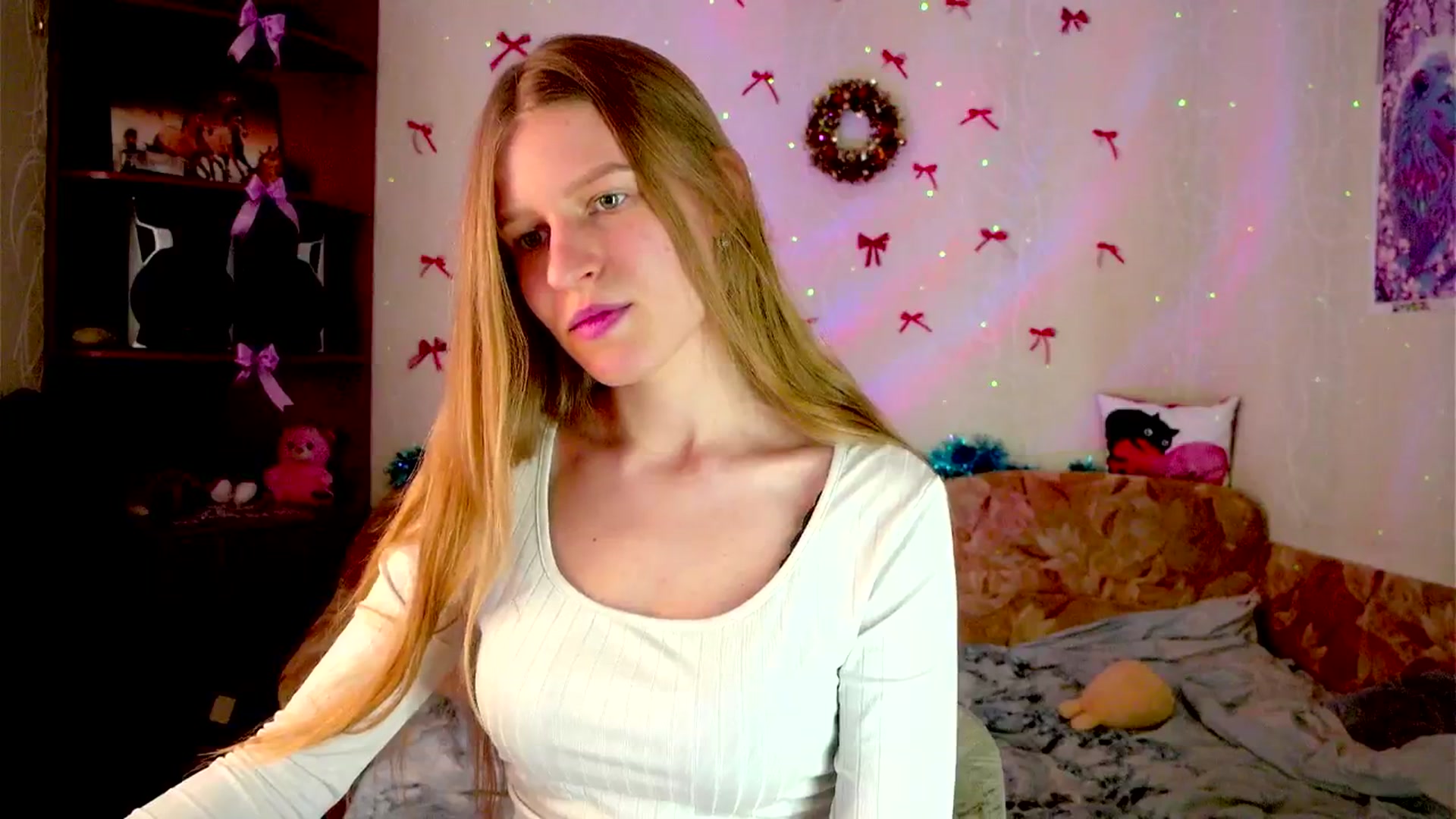 Gallery image thumbnail from Luna_evan's myfreecams stream on, 02/05/2026, 09:52 image 11 of 20