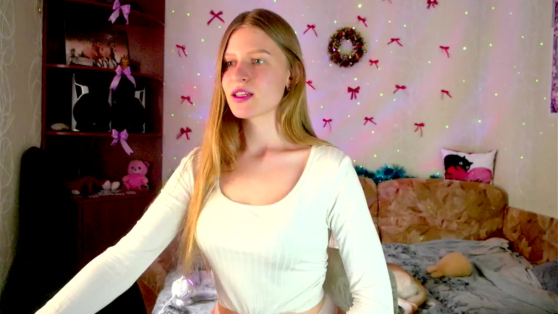 Gallery image thumbnail from Luna_evan's myfreecams stream on, 02/05/2026, 11:28 image 8 of 20