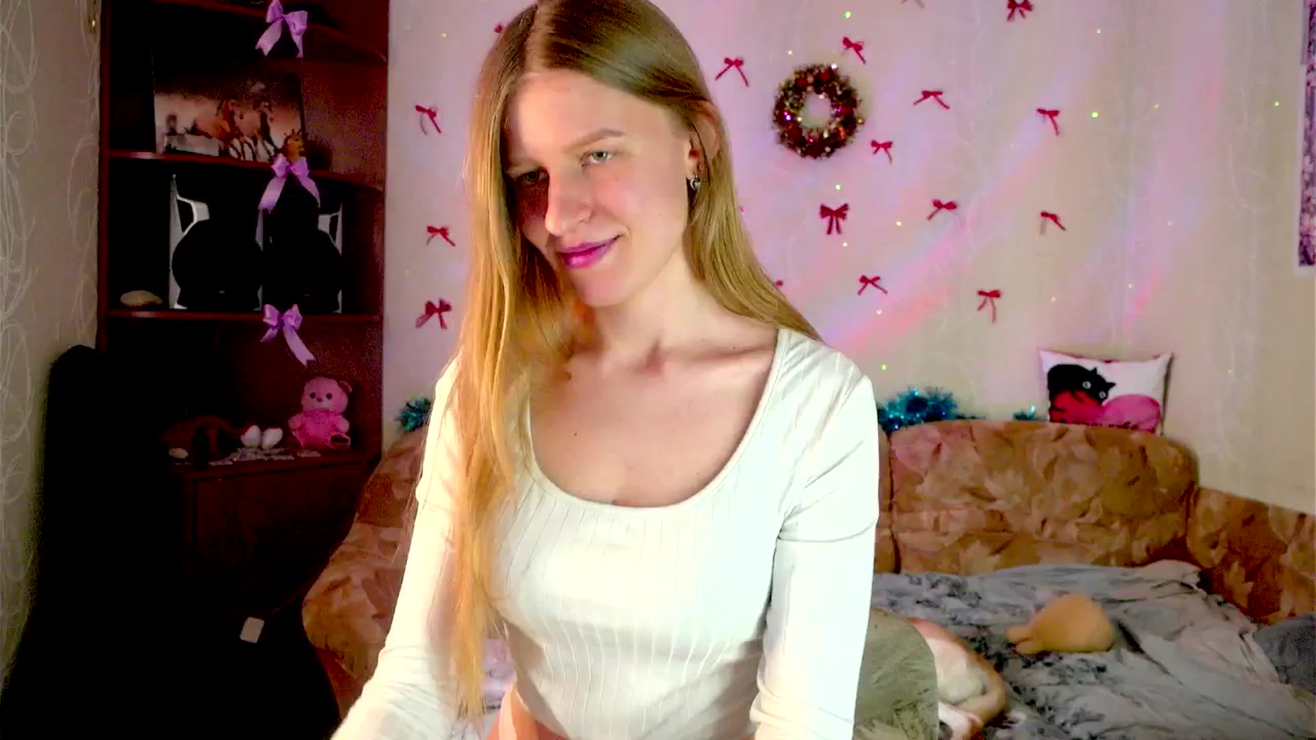 Gallery image thumbnail from Luna_evan's myfreecams stream on, 02/05/2026, 11:28 image 6 of 20