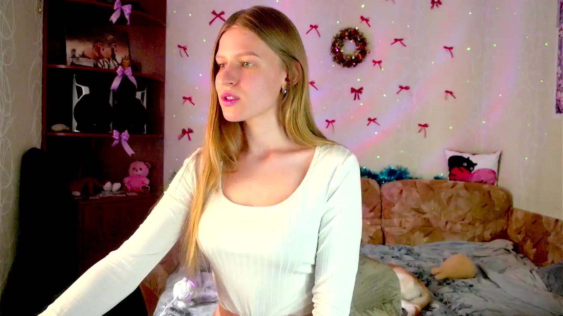 Gallery image thumbnail from Luna_evan's myfreecams stream on, 02/05/2026, 11:28 image 7 of 20