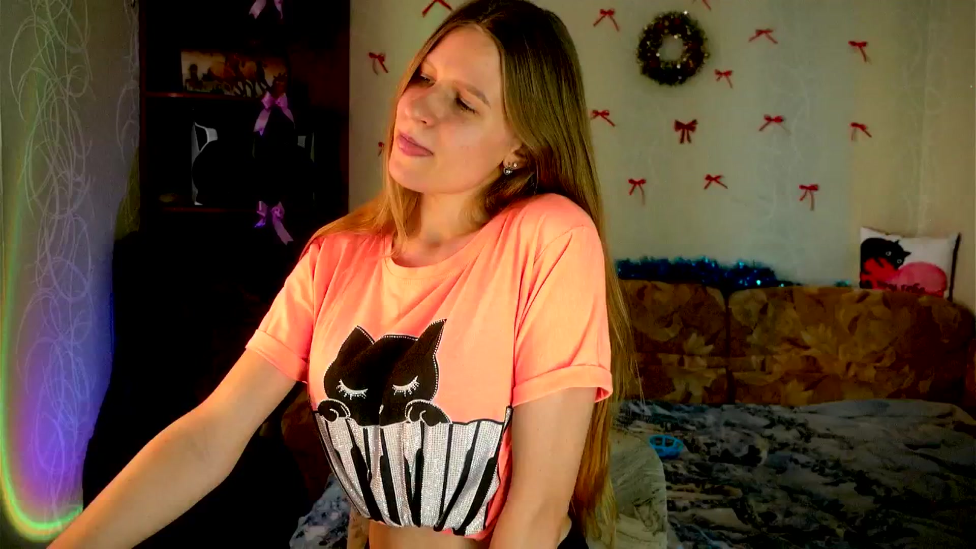 Gallery image thumbnail from Luna_evan's myfreecams stream on, 02/09/2026, 12:22 image 17 of 20