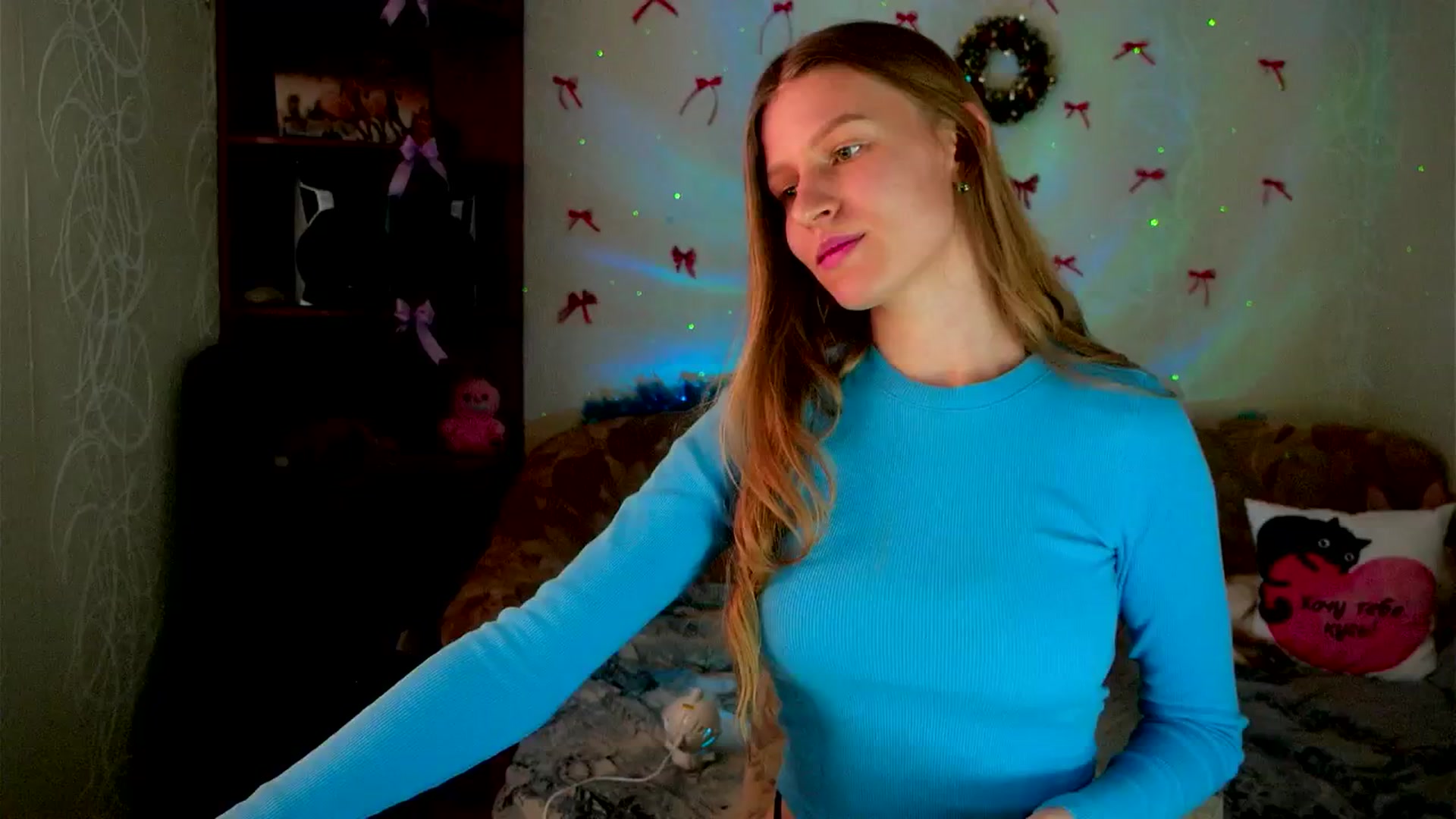 Gallery image thumbnail from Luna_evan's myfreecams stream on, 02/10/2026, 12:42 image 7 of 20