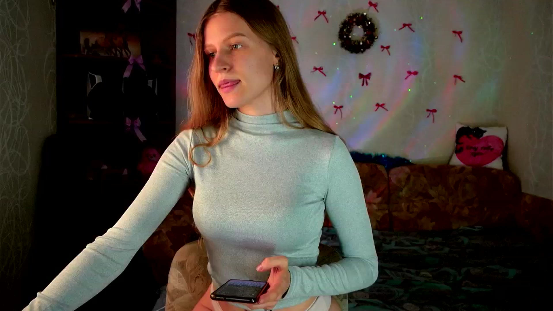 Gallery image thumbnail from Luna_evan's myfreecams stream on, 02/17/2026, 10:34 image 7 of 20