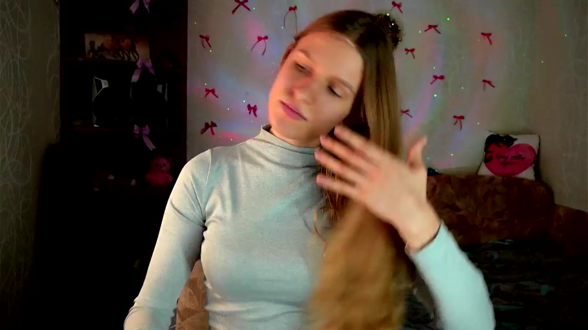Gallery image thumbnail from Luna_evan's myfreecams stream on, 02/17/2026, 10:34 image 3 of 20