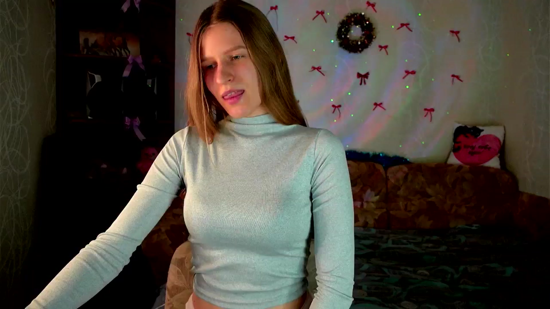 Gallery image thumbnail from Luna_evan's myfreecams stream on, 02/17/2026, 10:34 image 14 of 20