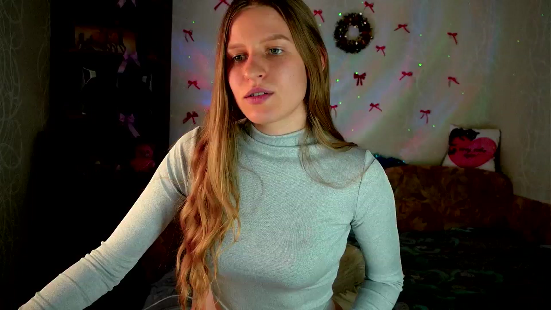 Gallery image thumbnail from Luna_evan's myfreecams stream on, 02/17/2026, 11:13 image 16 of 20