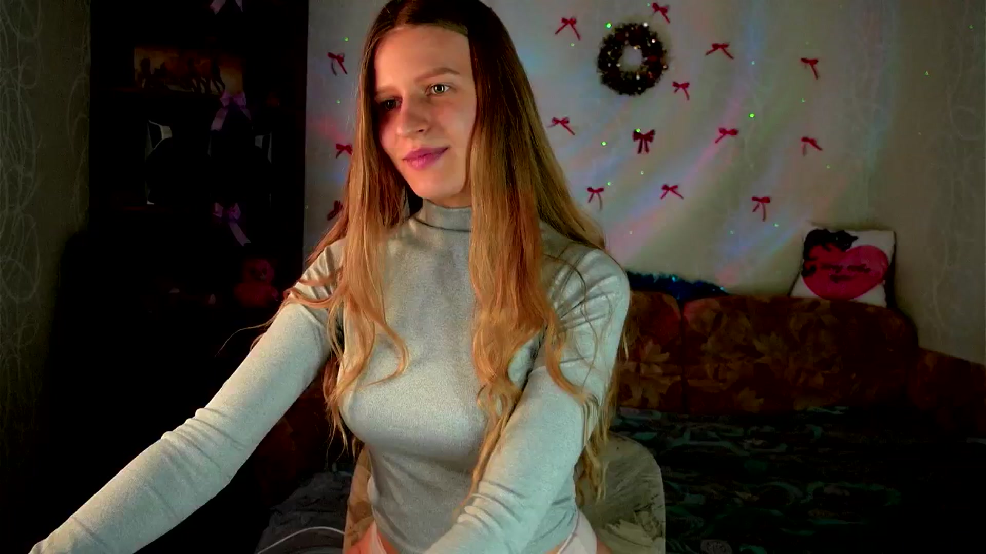 Gallery image thumbnail from Luna_evan's myfreecams stream on, 02/17/2026, 11:13 image 20 of 20