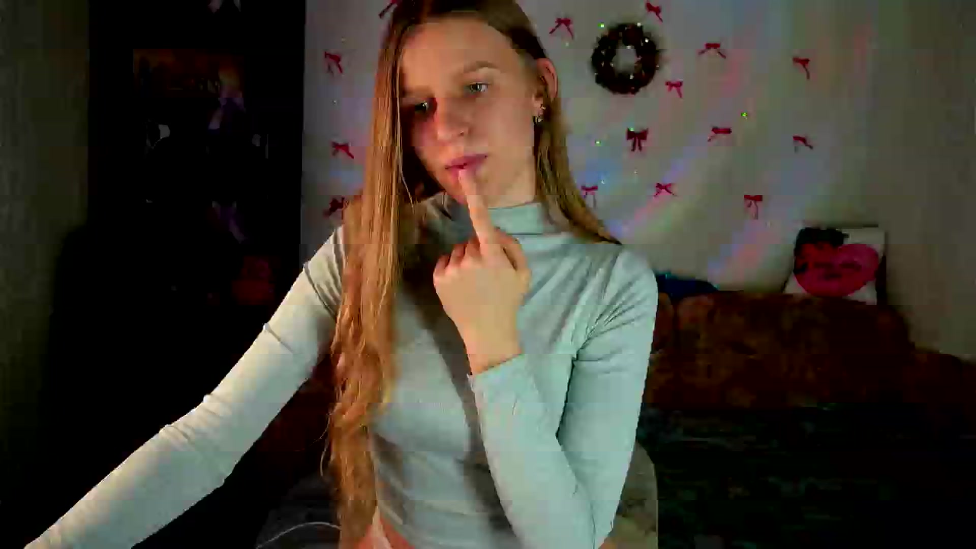 Gallery image thumbnail from Luna_evan's myfreecams stream on, 02/17/2026, 11:13 image 10 of 20