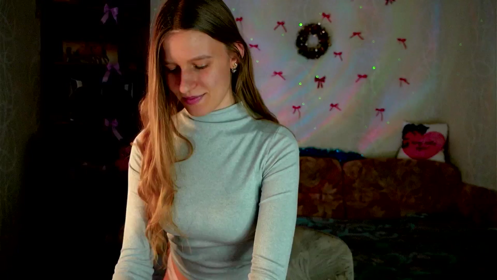 Gallery image thumbnail from Luna_evan's myfreecams stream on, 02/17/2026, 11:55 image 2 of 20
