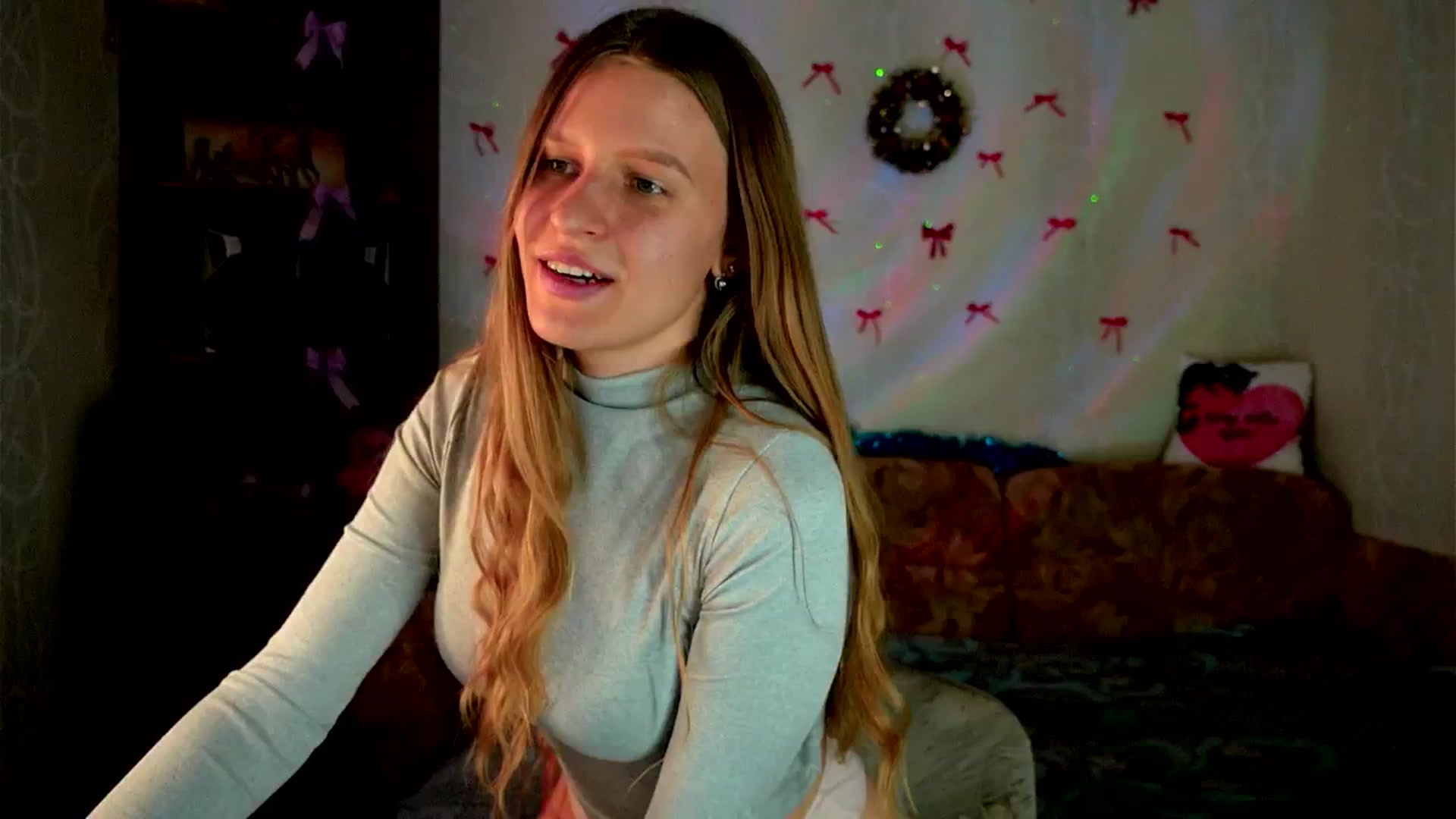 Gallery image thumbnail from Luna_evan's myfreecams stream on, 02/17/2026, 11:55 image 5 of 20