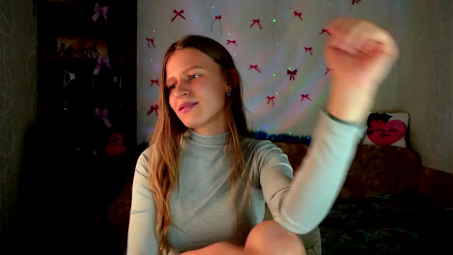 Gallery image thumbnail from Luna_evan's myfreecams stream on, 02/17/2026, 11:55 image 18 of 20