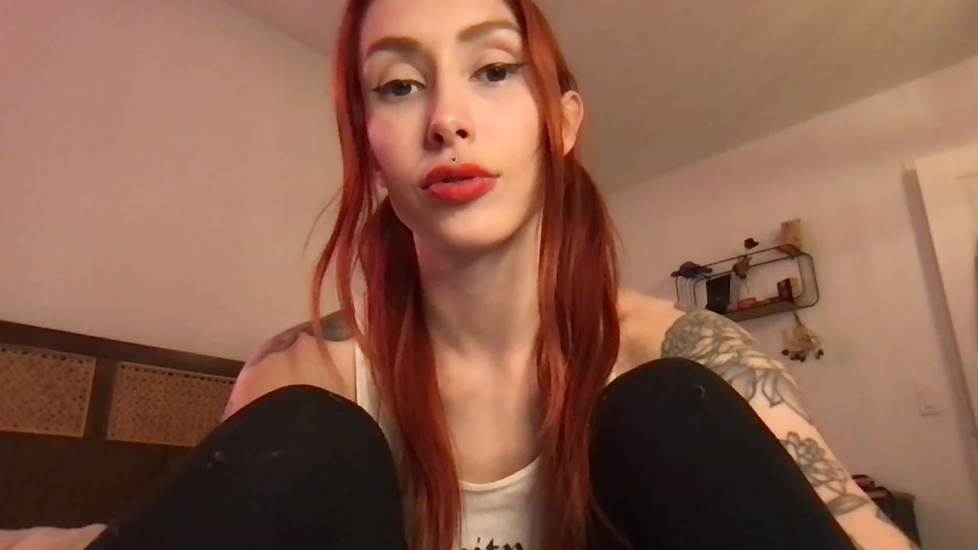 Gallery image thumbnail from Luna_luck's myfreecams stream on, 12/01/2022, 01:13 image 14 of 20