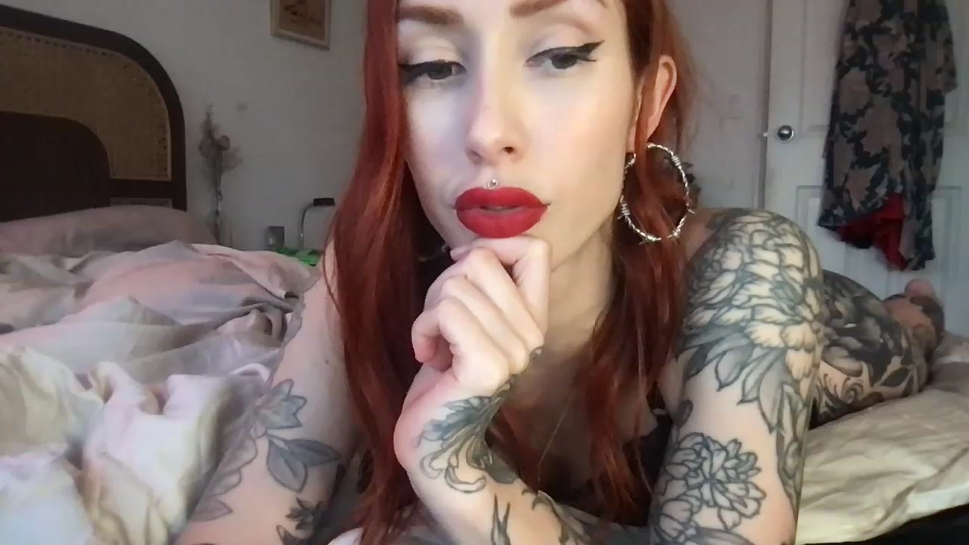 Gallery image thumbnail from Luna_luck's myfreecams stream on, 01/11/2023, 01:01 image 11 of 20
