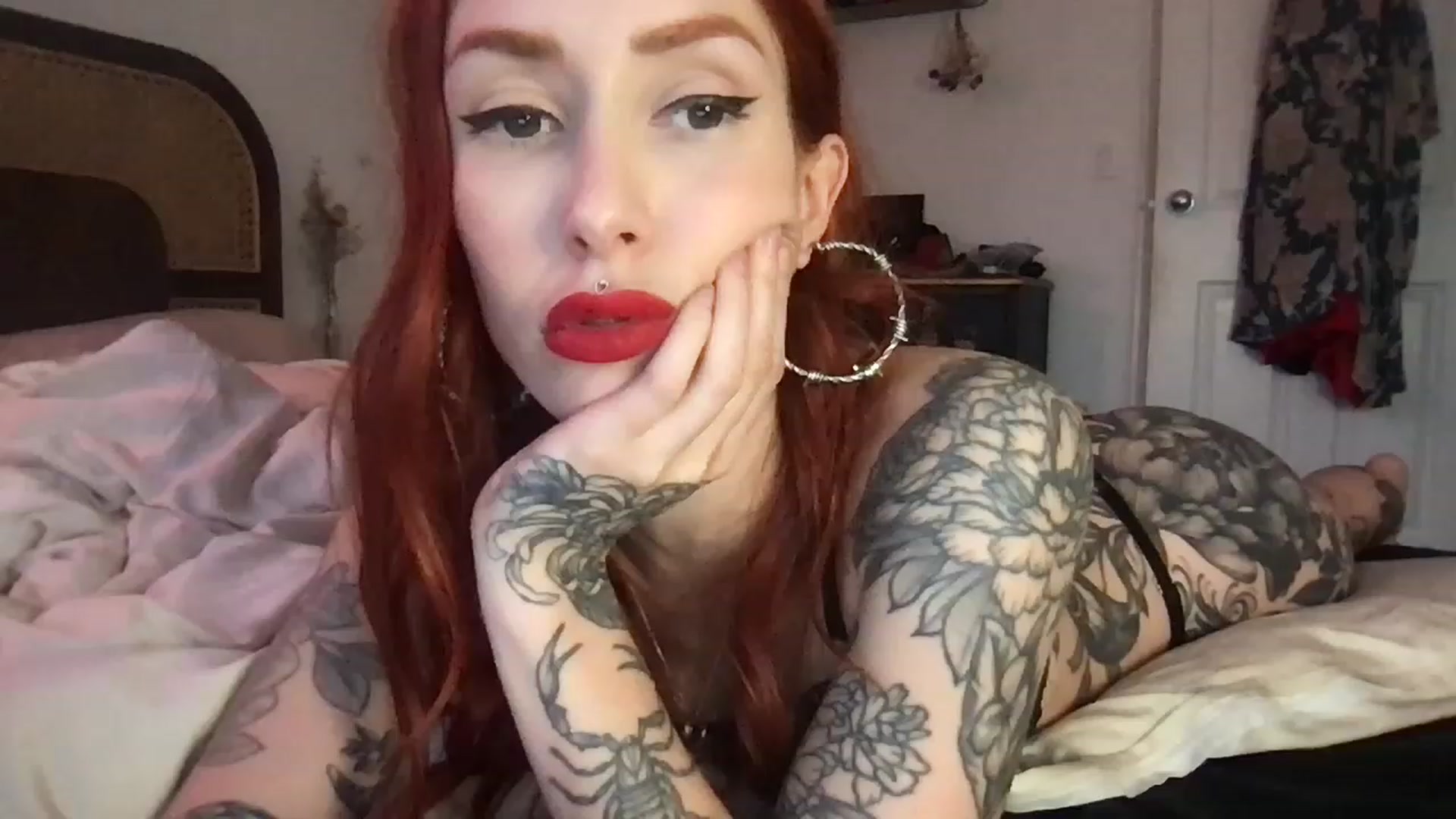 Gallery image thumbnail from Luna_luck's myfreecams stream on, 01/11/2023, 01:01 image 15 of 20