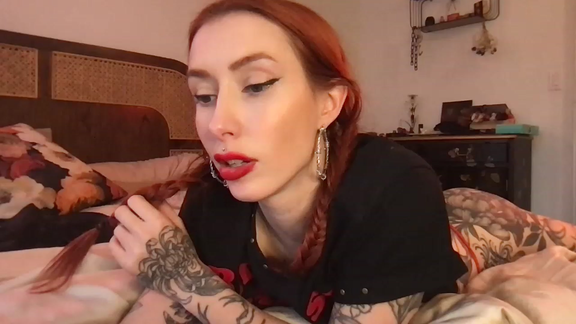 Gallery image thumbnail from Luna_luck's myfreecams stream on, 01/31/2023, 23:58 image 14 of 20