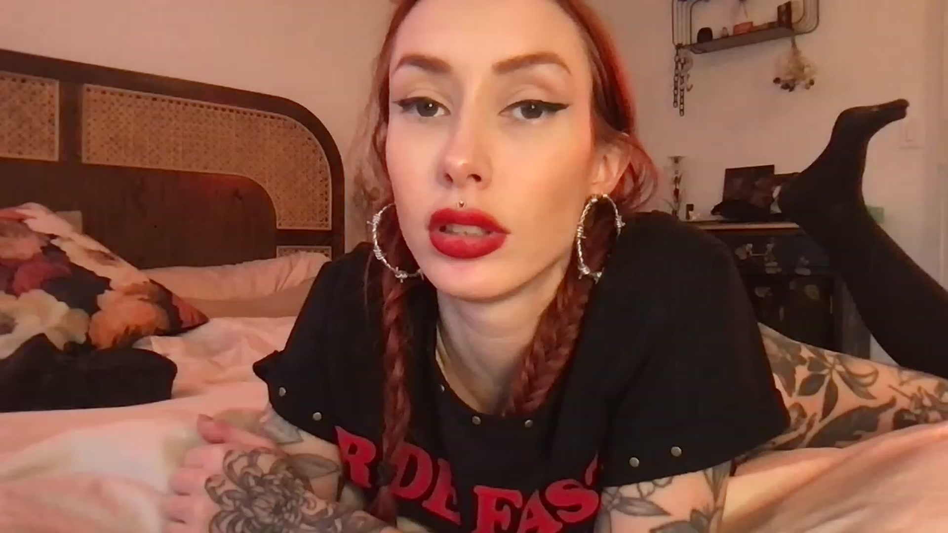 Gallery image thumbnail from Luna_luck's myfreecams stream on, 01/31/2023, 23:58 image 11 of 20