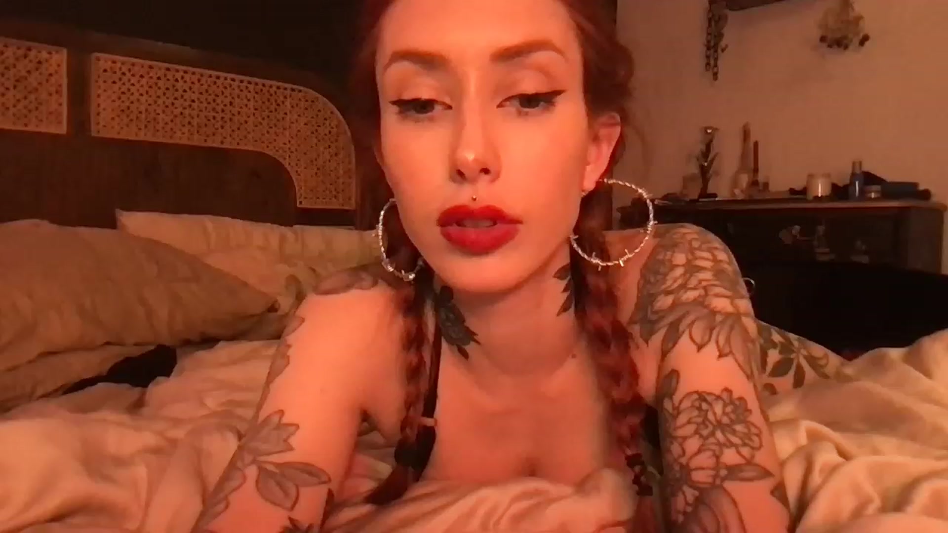 Gallery image thumbnail from Luna_luck's myfreecams stream on, 03/23/2023, 05:13 image 12 of 20