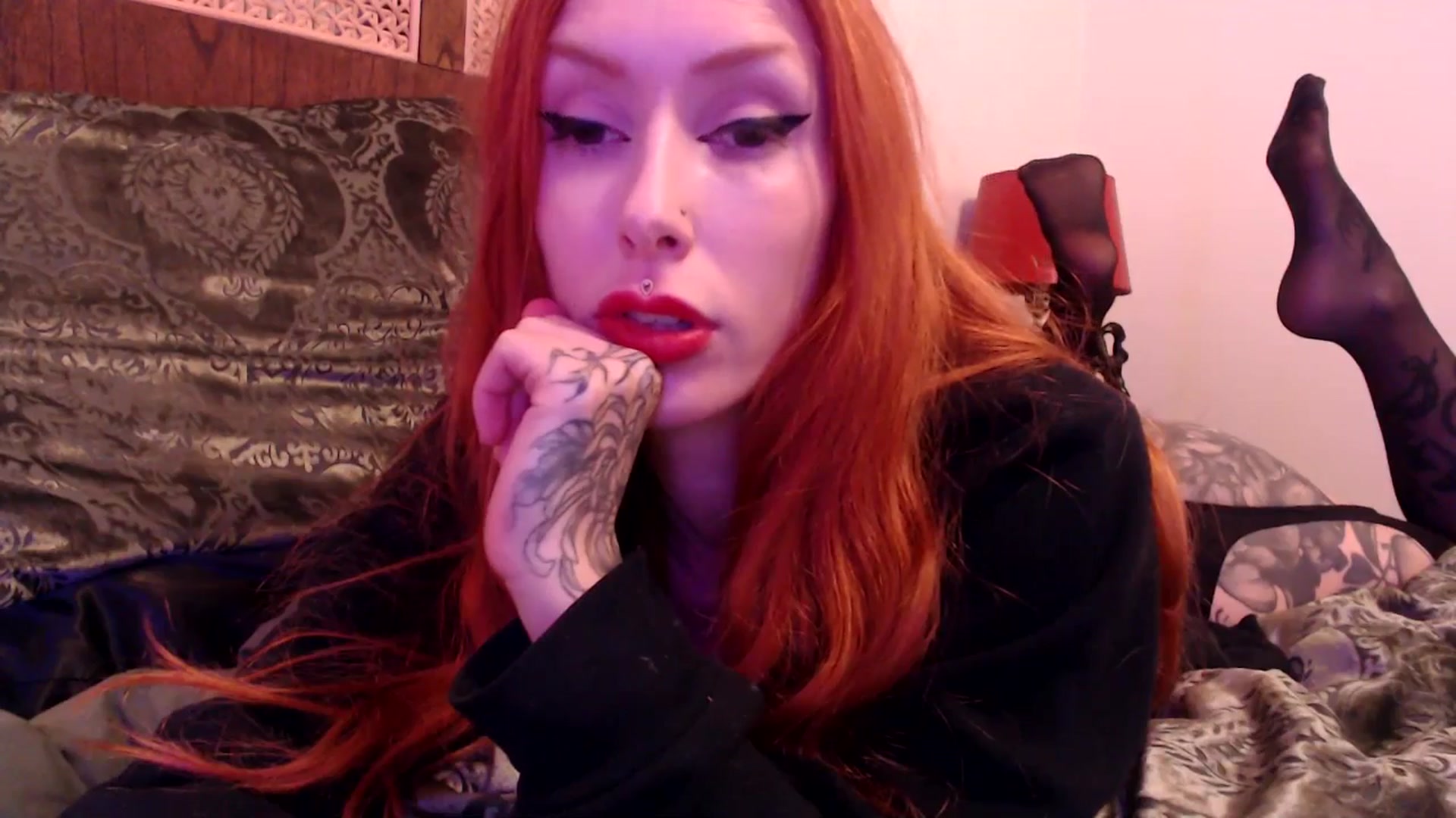 Gallery image thumbnail from Luna_luck's myfreecams stream on, 12/06/2024, 24:02 image 20 of 20