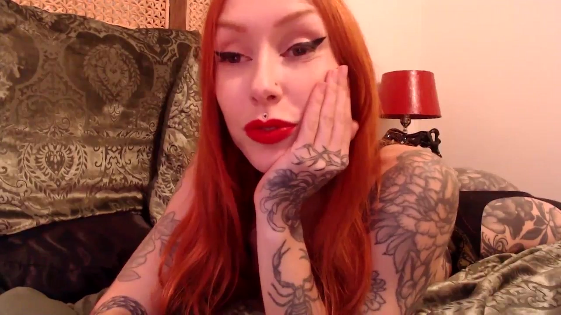 Gallery image thumbnail from Luna_luck's myfreecams stream on, 12/06/2024, 24:02 image 8 of 20