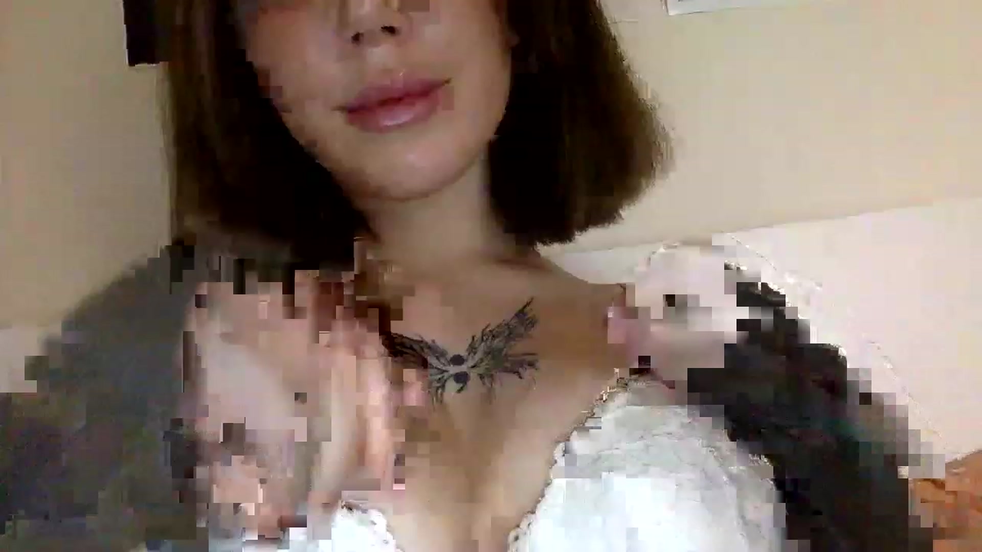 Gallery image thumbnail from Lunaaxoxo's myfreecams stream on, 03/08/2023, 09:13 image 16 of 20