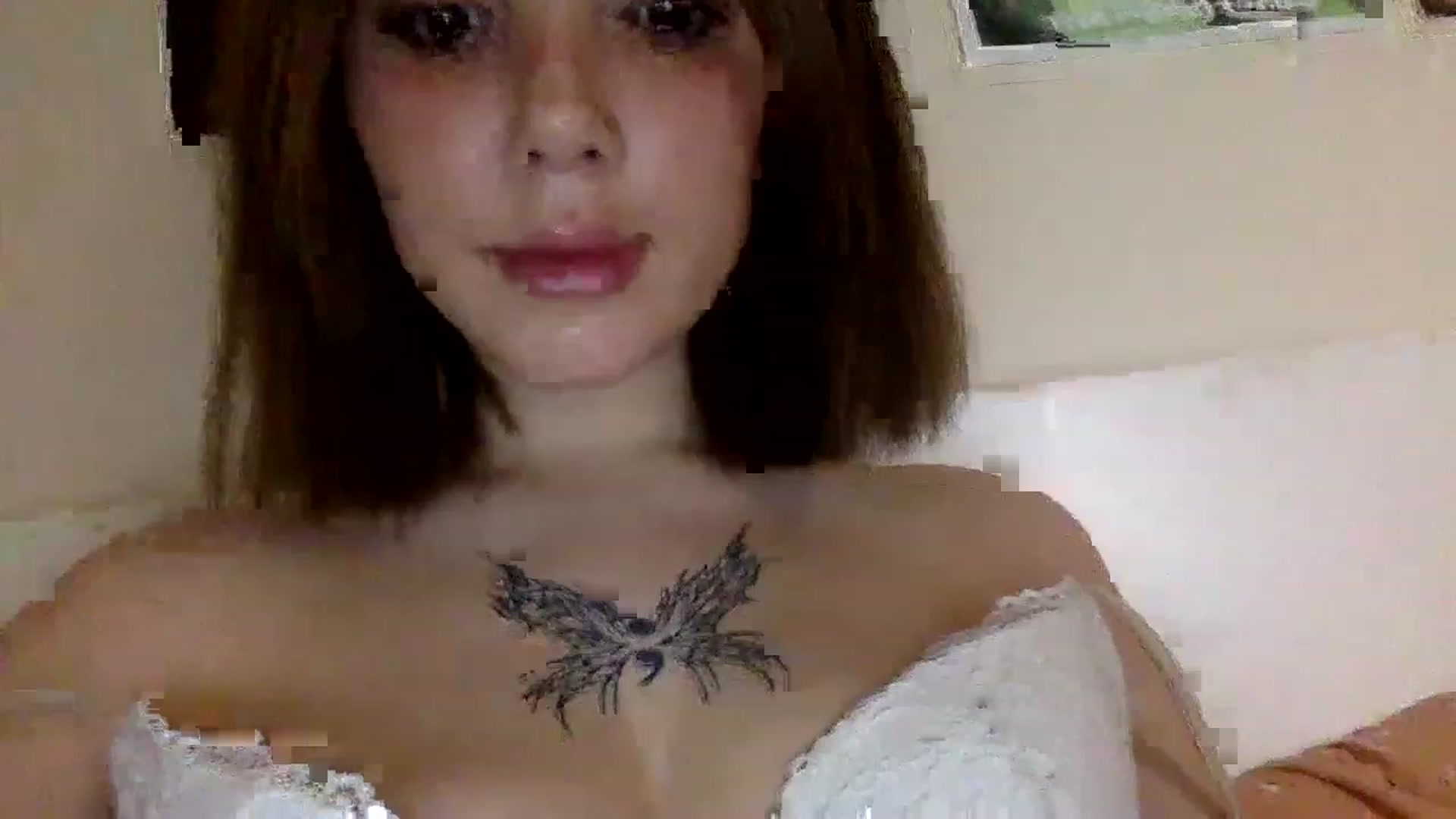 Gallery image thumbnail from Lunaaxoxo's myfreecams stream on, 03/08/2023, 09:13 image 18 of 20