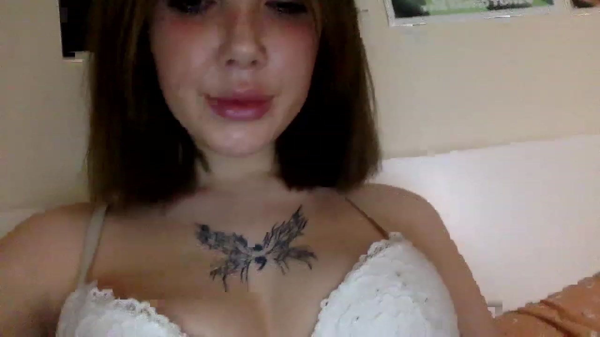 Gallery image thumbnail from Lunaaxoxo's myfreecams stream on, 03/08/2023, 09:13 image 19 of 20