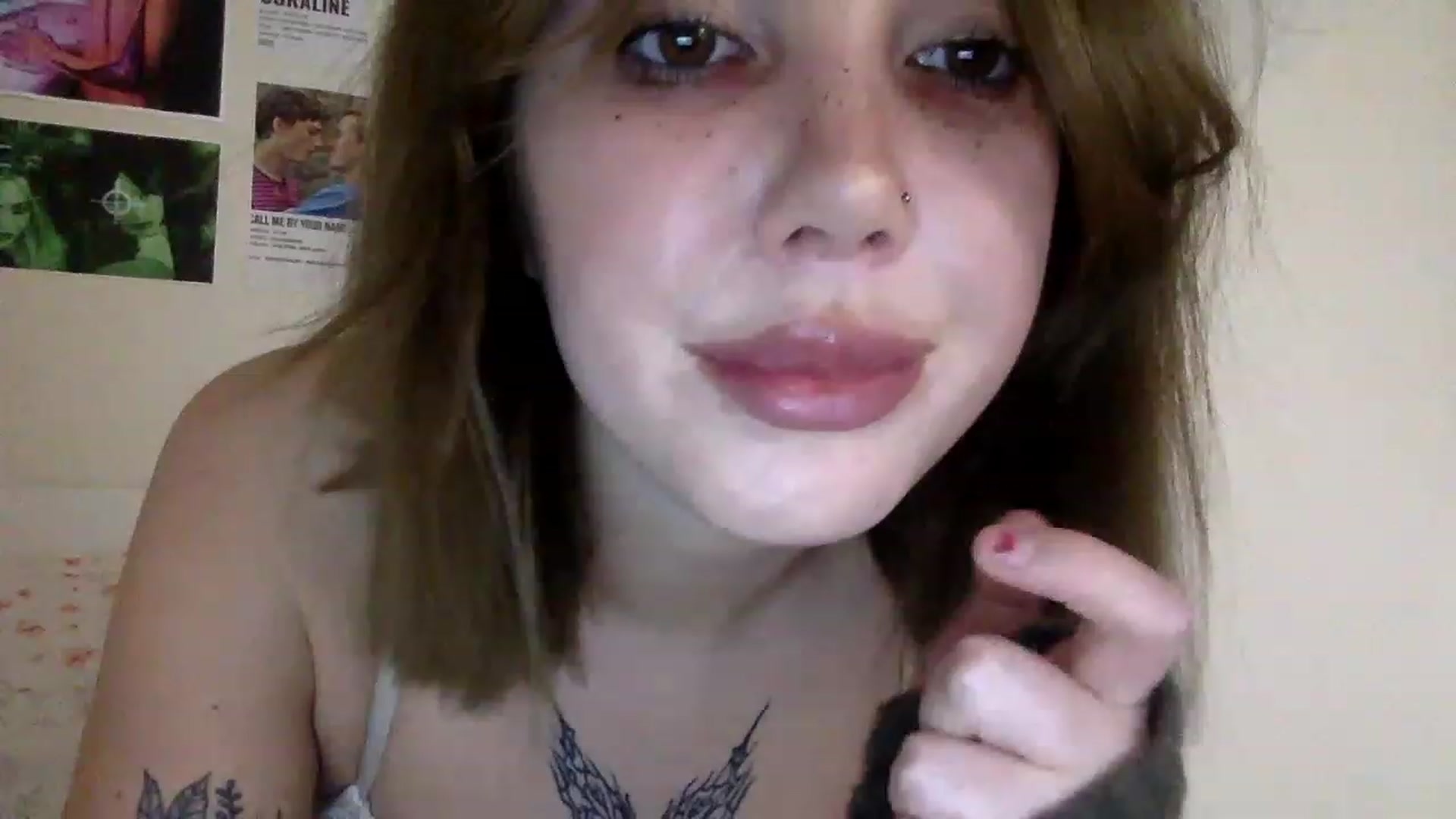Gallery image thumbnail from Lunaaxoxo's myfreecams stream on, 03/10/2023, 10:29 image 9 of 20