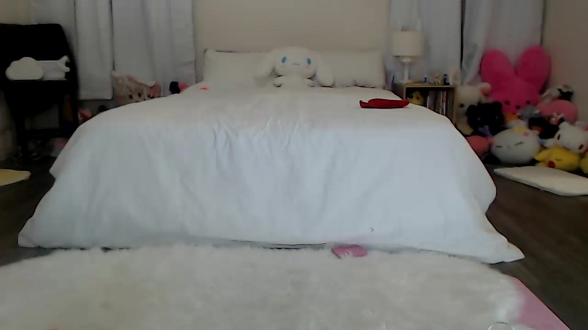 Gallery image thumbnail from Lunackitsuen's myfreecams stream on, 04/29/2023, 10:10 image 3 of 20