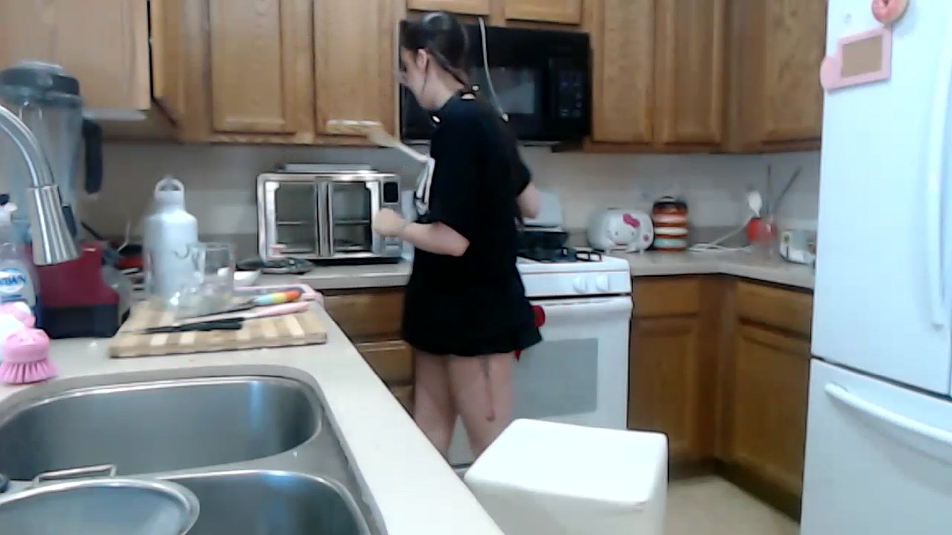 Gallery image thumbnail from Lunackitsuen's myfreecams stream on, 05/04/2023, 10:52 image 17 of 20