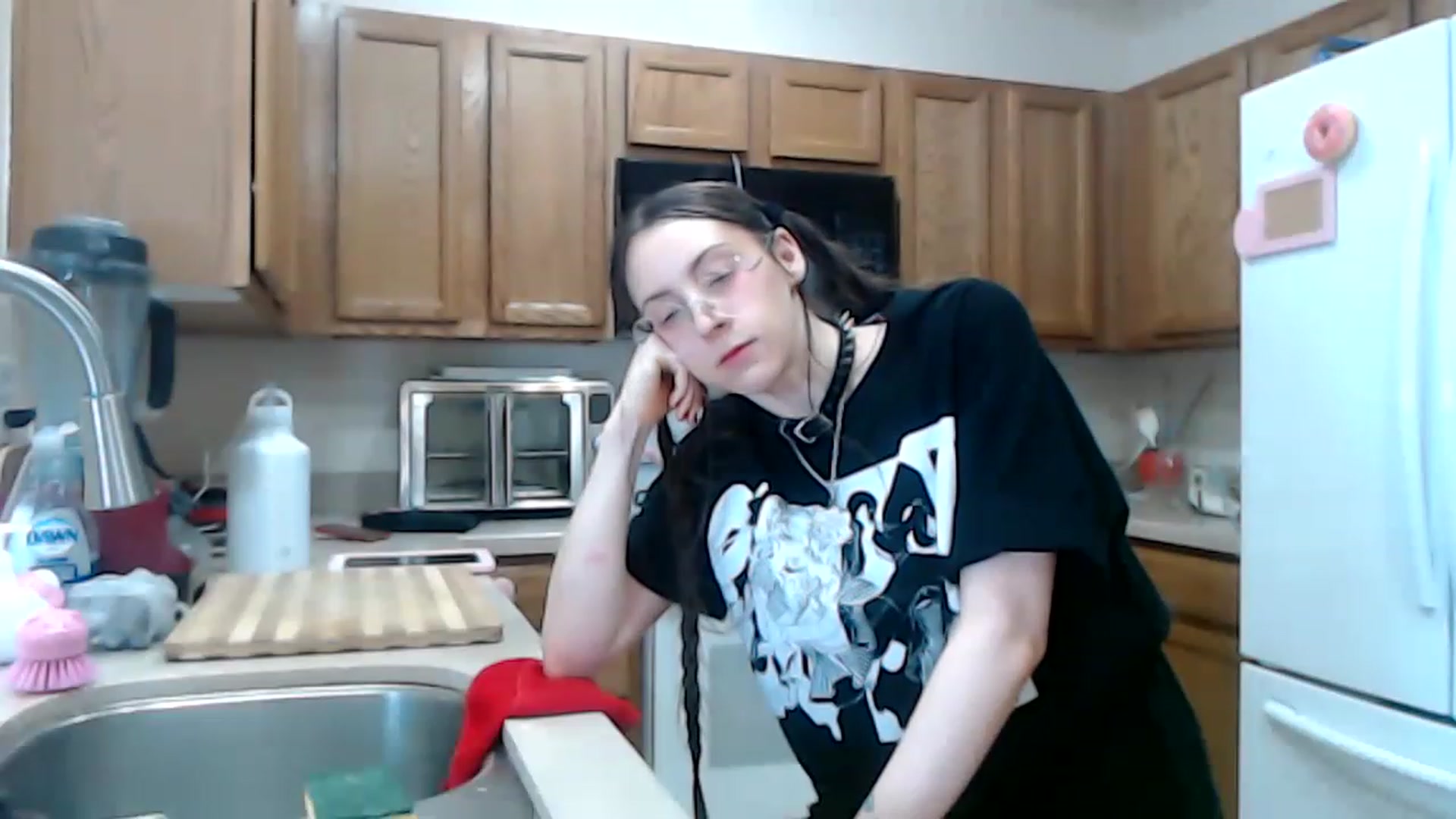 Gallery image thumbnail from Lunackitsuen's myfreecams stream on, 05/04/2023, 11:17 image 15 of 20