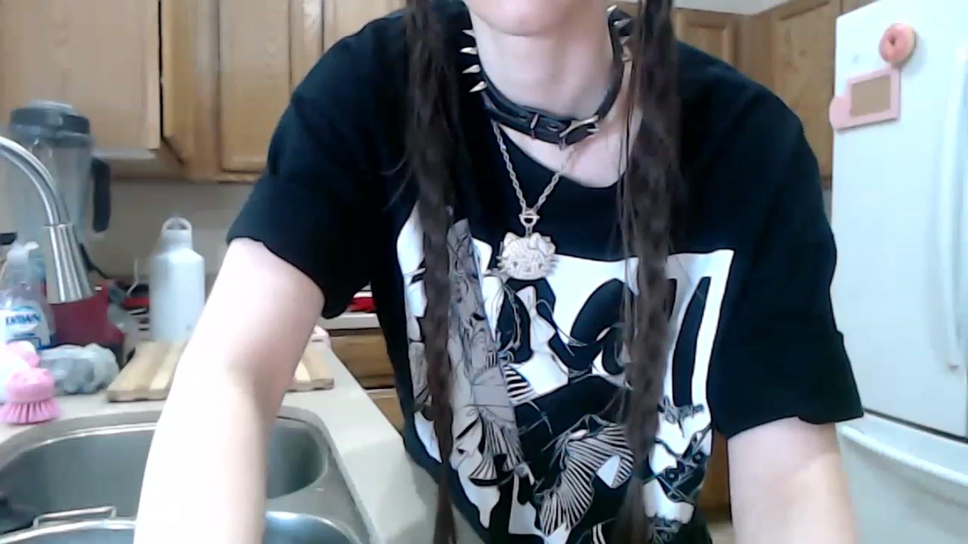 Gallery image thumbnail from Lunackitsuen's myfreecams stream on, 05/04/2023, 11:17 image 7 of 20