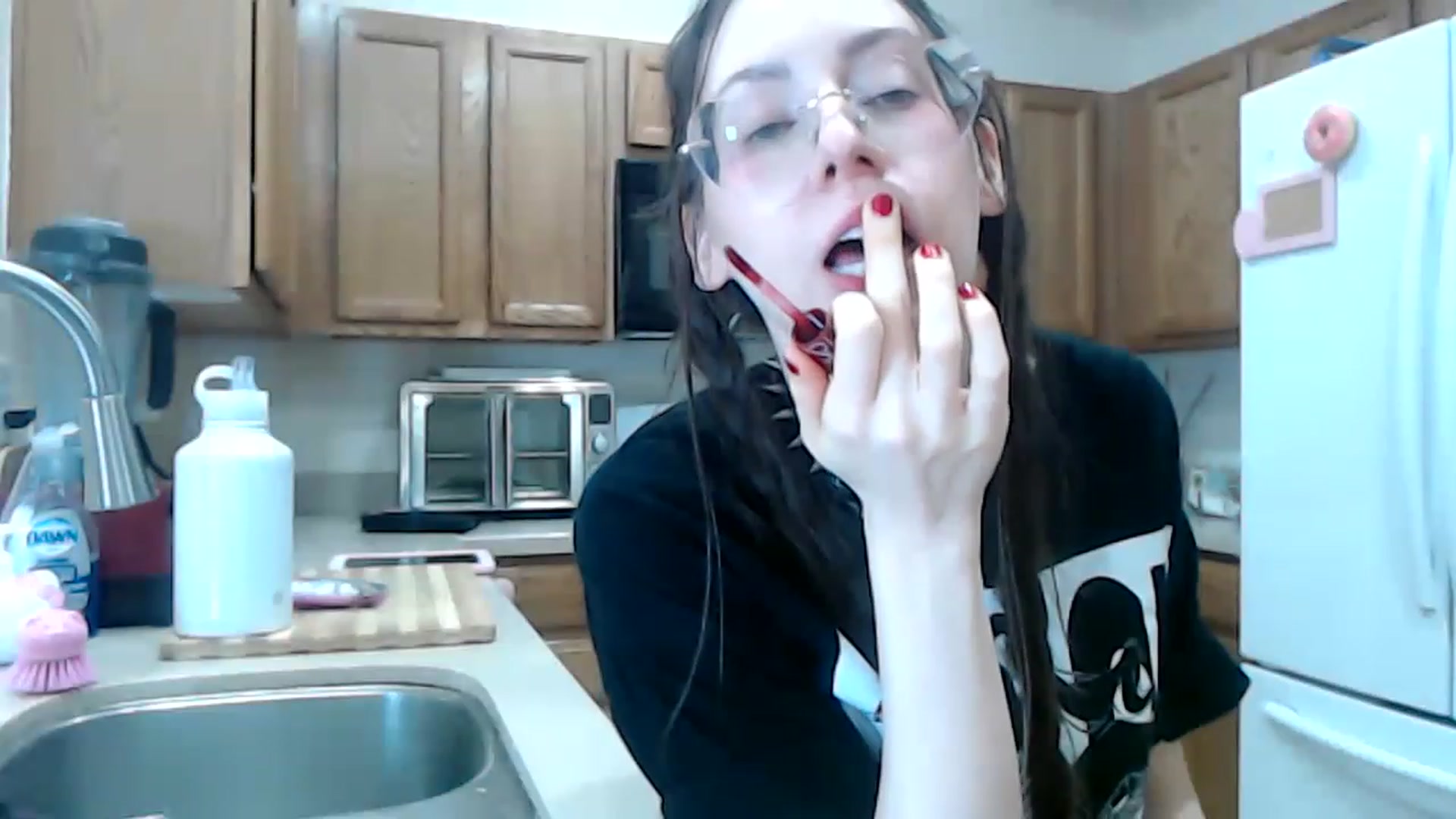 Gallery image thumbnail from Lunackitsuen's myfreecams stream on, 05/04/2023, 12:19 image 1 of 20