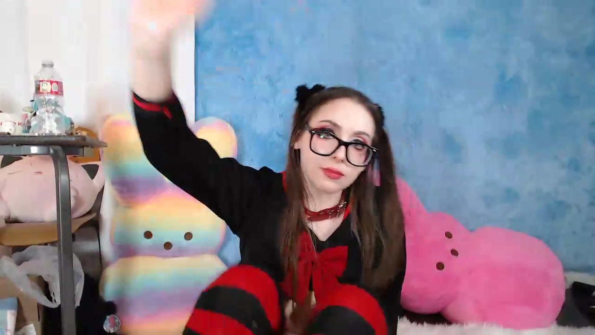 Gallery image thumbnail from Lunackitsuen's myfreecams stream on, 08/29/2026, 10:11 image 7 of 20